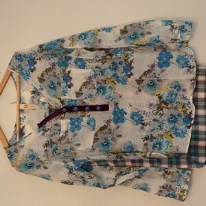 Beautiful floral lightweight semi sheer Bohemian blouse mix panels